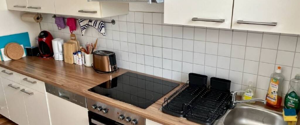 Helle Räume mit EBK & Terrasse ... im Gewerbegebiet - Foto 1