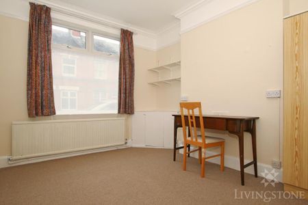 4 bedroom terraced house to rent - Photo 4