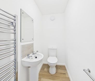 2 BED House To rent - Photo 5
