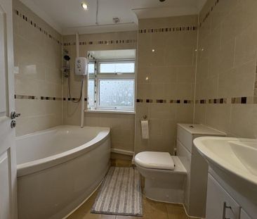 2 bedroom maisonette to rent - Photo 2