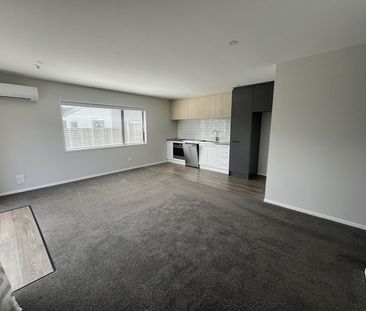 Spacious Hanley's Farm unit - Photo 5