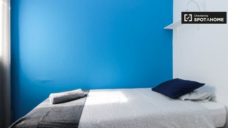 barcelona, Catalonia 08028 - Photo 4