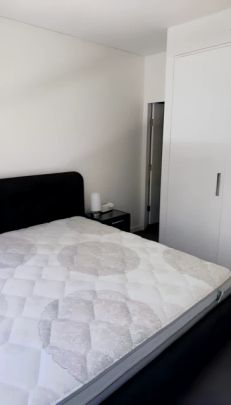 3 bed 2 bath - Photo 1