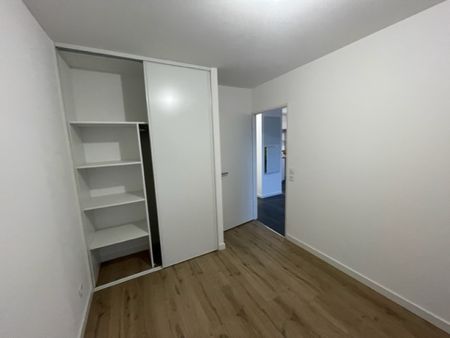 Location Appartement 1 pièce 38m² BAYONNE 64100 - Photo 2