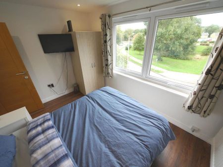 2 bedroom flat to rent - Photo 5