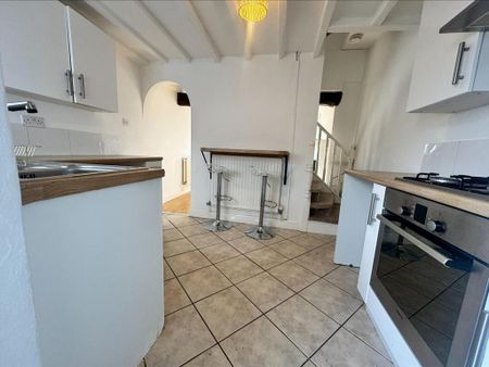 2 bedroom terraced house to rent - Photo 3