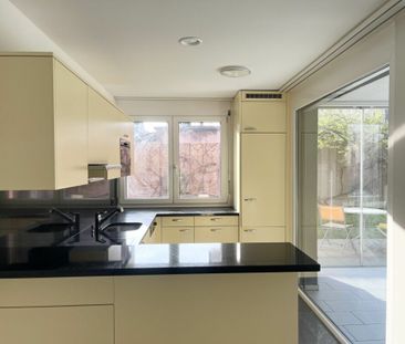 3.5-room ground floor apartment with conservatory! - Photo 4