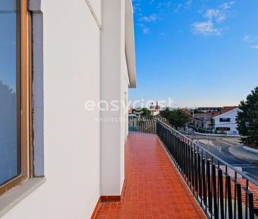 Luxury 3 room Detached House for rent in Cascais e Estoril, Portugal - Photo 3