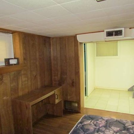 One bedroom apartment on St.Clair West $1560 single/$1950 double - Photo 4