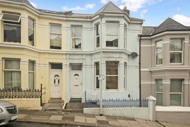 4 bedroom terraced house to rent - Photo 1