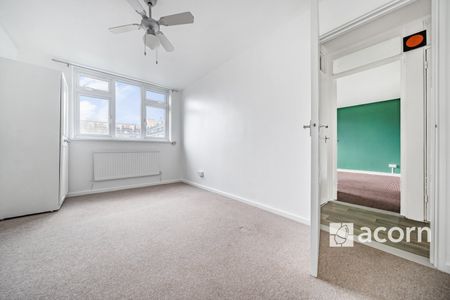 Flat to rent - Marden Square, London, SE16 - Photo 4