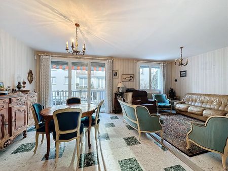 Location Appartement 4 pièces 79m² SETE 34200 - Photo 2