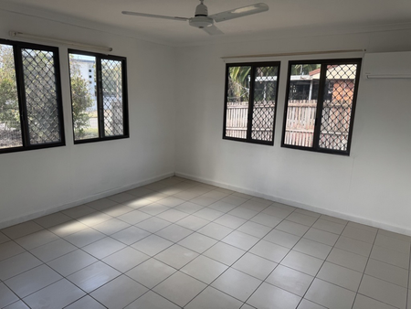 8 Amadio Court, Douglas - Photo 5