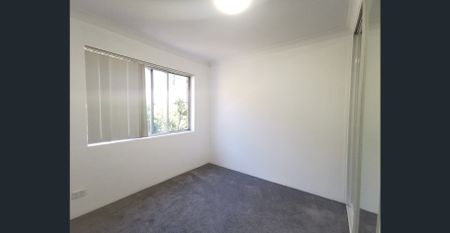 Two bedroom unit with Lock Up Garage - Photo 2