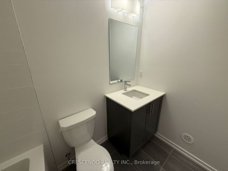 For Lease - 18 Lytham Green Circle Unit# 24, Newmarket, Ontario - Photo 5
