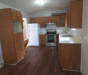 Charming Vintage Upper in Abbotsford - Photo 6