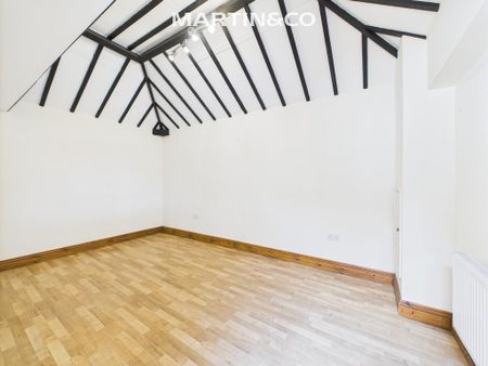 3 bedroom detached bungalow to rent - Photo 2