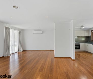 Charming Family Home in the Heart of Kaleen - Photo 3