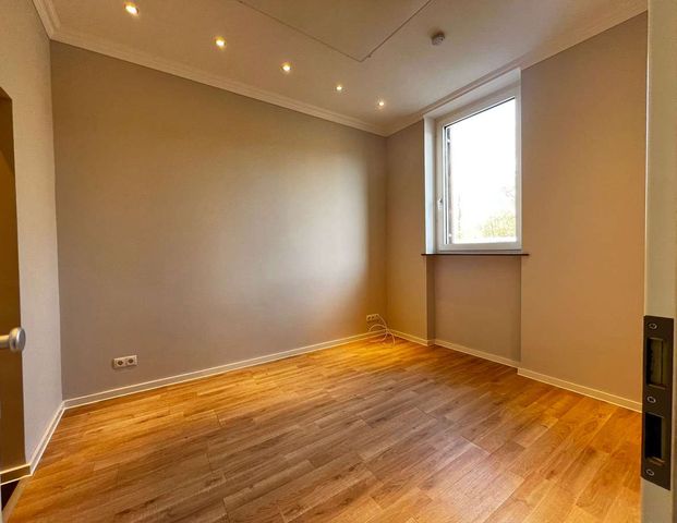 Kaiserslautern - Nähe Volkspark, 1 Zimmer, Einbauküche, Tageslichtbad - Photo 1