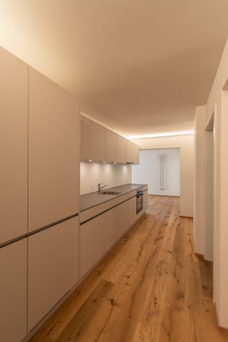 Moderne 2.5 Zimmer-Wohnung mit Altbaucharme - Photo 2