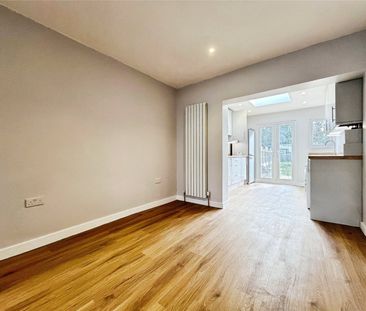 Warwick Avenue, Egham, Surrey, TW20 8LS - Photo 2