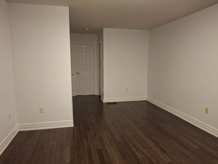 For Lease - 8 Windermere Avenue Unit# 15, Toronto, Ontario - Photo 4