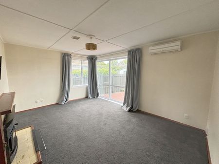 6 Avro Crescent, Hornby, NZ 8025 - Photo 2