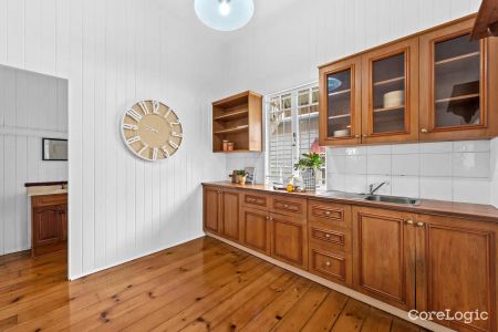 27 Franklin St, Annerley QLD 4103 - Photo 2