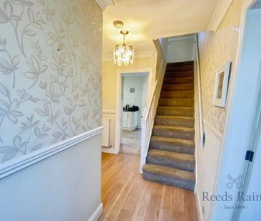 4 bedroom detached house to rent - Photo 4