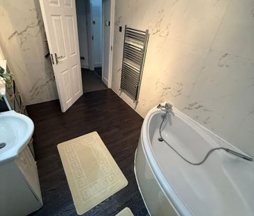 1 bedroom in a house share to rent - Photo 5