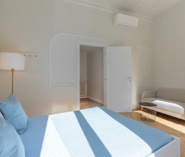 Piazza de Pitti, Florence, Tuscany 50125 - Photo 3