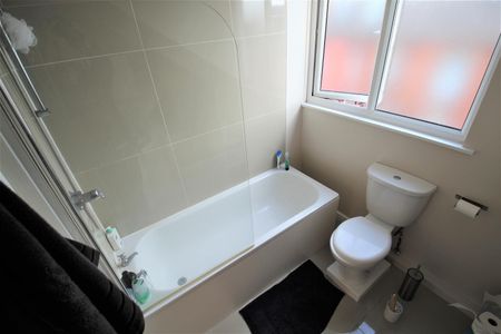 Thornville Mount, Hyde Park, LS6 1JX, Leeds - Photo 3
