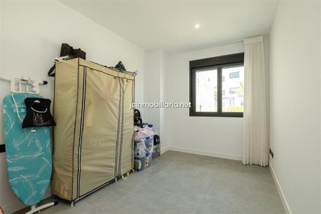 Apartamento en Estepona, Estepona, alquiler - Photo 4