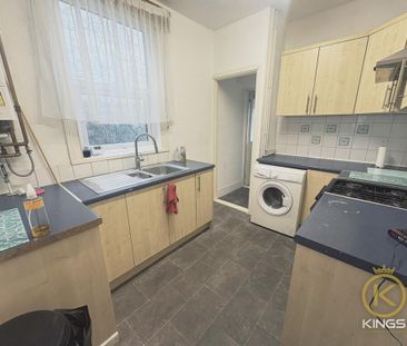 3 bedroom terraced house to rent - Photo 6