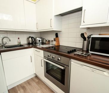 1 bedroom apartment to rent - Photo 2