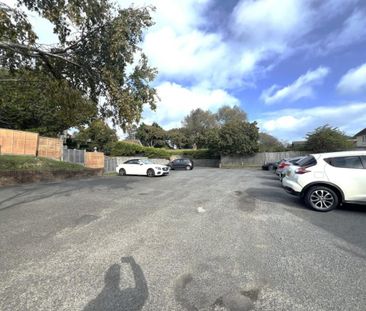 De la Warr Road, Bexhill-on-Sea, East Sussex - Photo 1