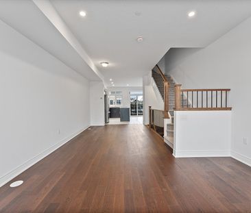 For Lease - 2140 Trafalgar Rd Road Unit# 47, Oakville, Ontario - Photo 1