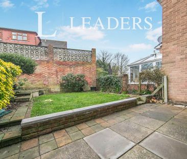 3 bedroom semi-detached house to rent - Photo 6