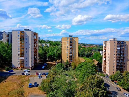 Kiadó átlagos állapotú panel lakás - Miskolc - Fotó 1