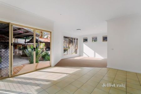 3 Bed, 2 Bath - Photo 3