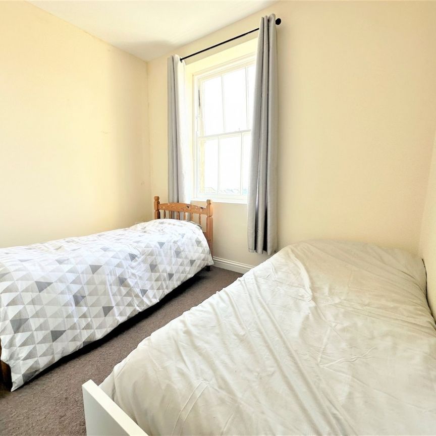 A 1 Bedroom Flat Instruction to Let in Hastings - Photo 1