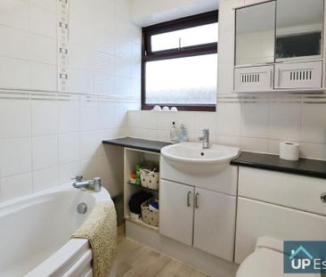 3 bedroom end of terrace house to rent - Photo 6