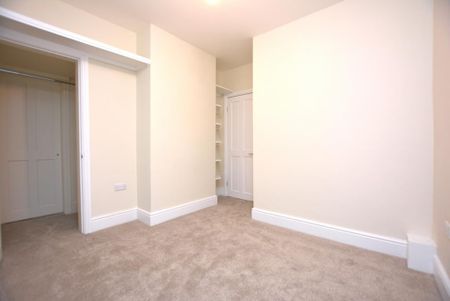 3 bedroom detached house to rent - Photo 5