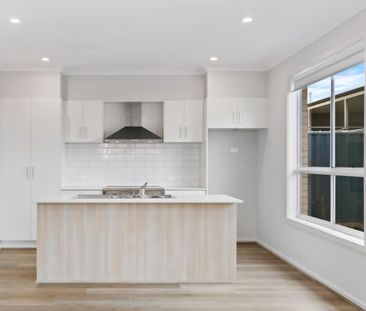 Brand New Accessible & Furnished - Photo 2