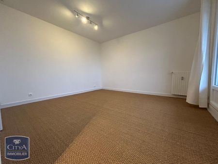 Location Appartement 1 pièce 26m² ST ETIENNE 42000 - Photo 3