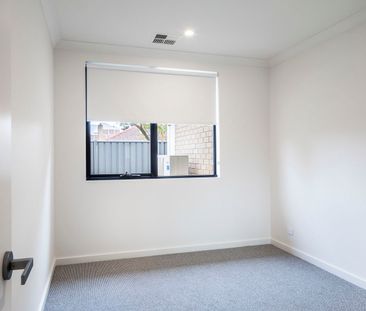 38 Ashbourne Ave, Kingswood SA 5062 - House For Rent | Domain - Photo 3