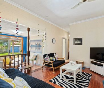 34 Churchill Avenue, Dudley Park WA 6210 - House For Rent | Domain - Photo 2