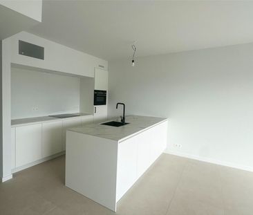 Modern appartement met 2 slaapkamers, groot terras & autostaanplaat... - Photo 2