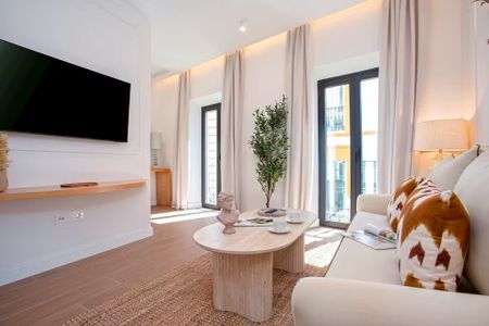 Calle Zaragoza, Sevilla, Andalusia 41001 - Photo 2