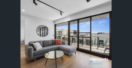 Fully Furnished Urban Living with Spacious Balcony - Photo 4